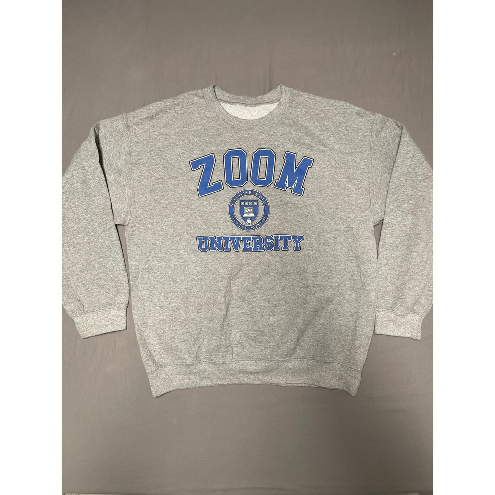 Zoom University Sweatshirt Mens Large Gray Socialis Remotus Est 2020 Crewneck